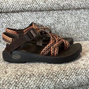 Women’s ☀️ Chacos - Like new!